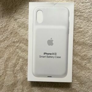 iPhone Xs charging case, white, used